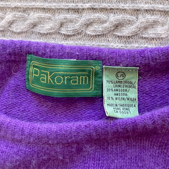 Vintage Lambswool Angora Starburst Beaded Sweater - Picture 9 of 10